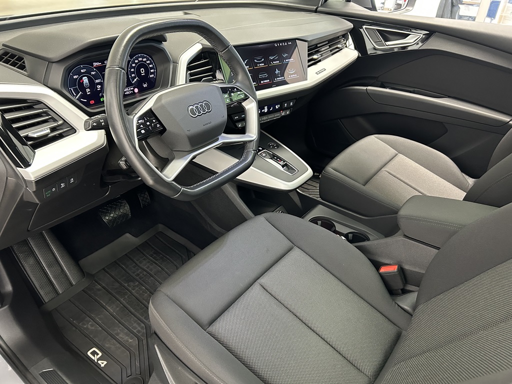 Audi Q4 e-tron KYR01A