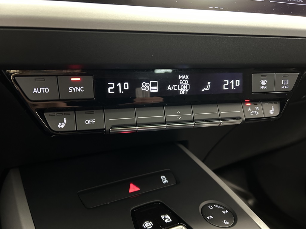 Audi Q4 e-tron KYR01A