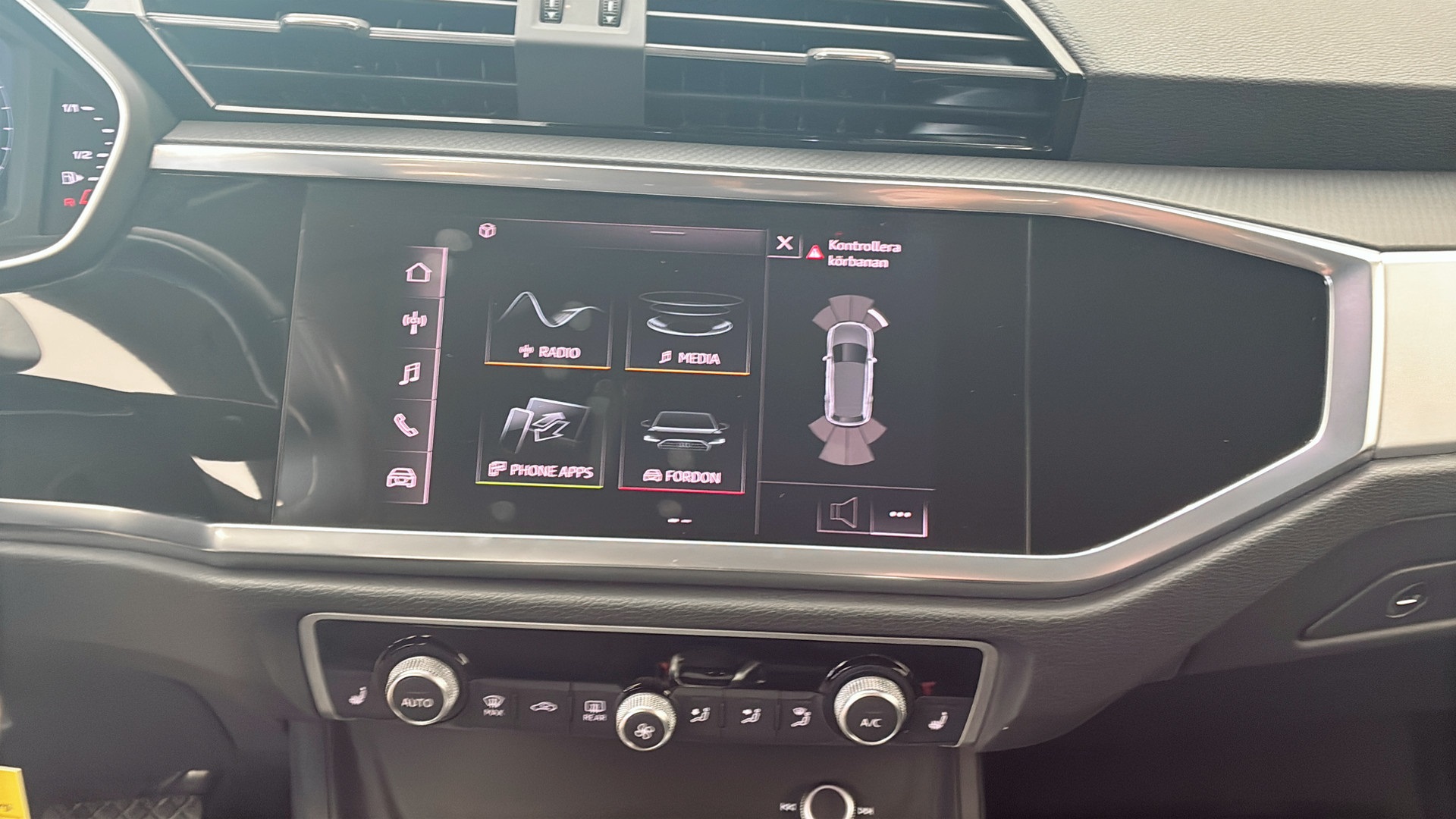 Audi Q3 KYY50G