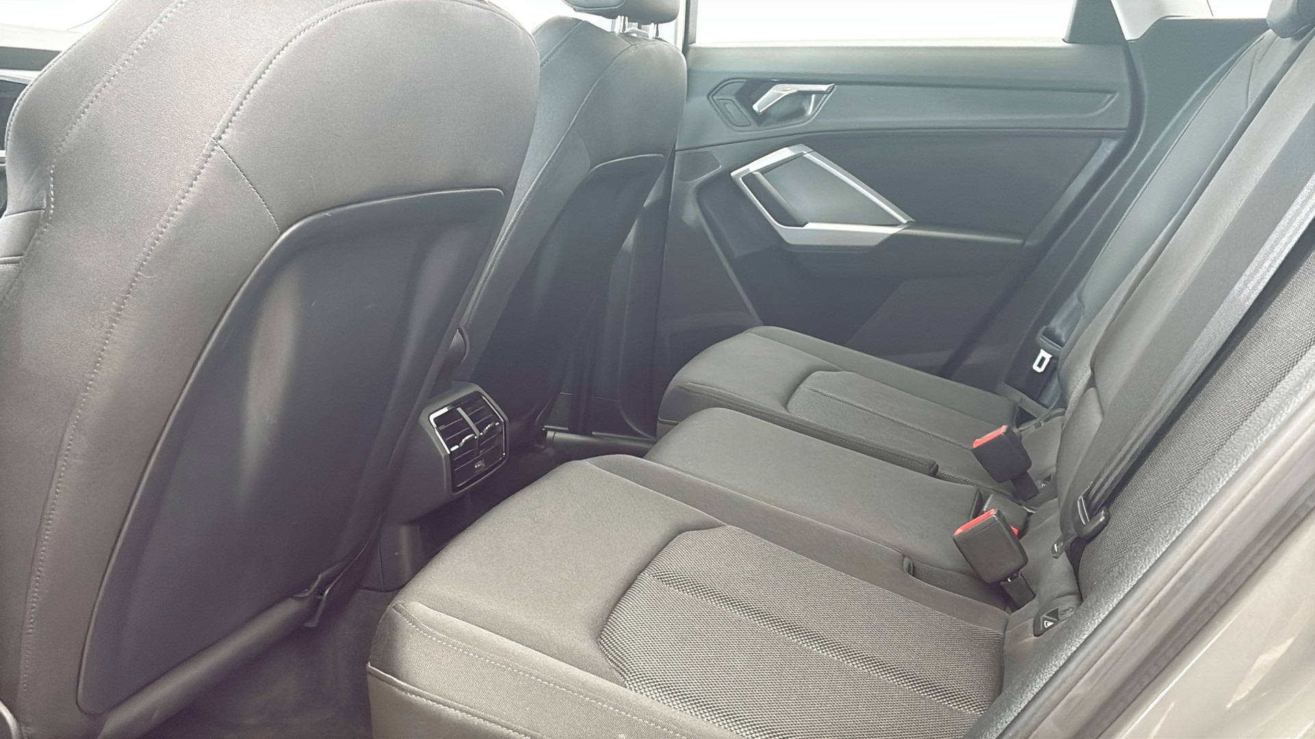 Audi Q3 KYY50G
