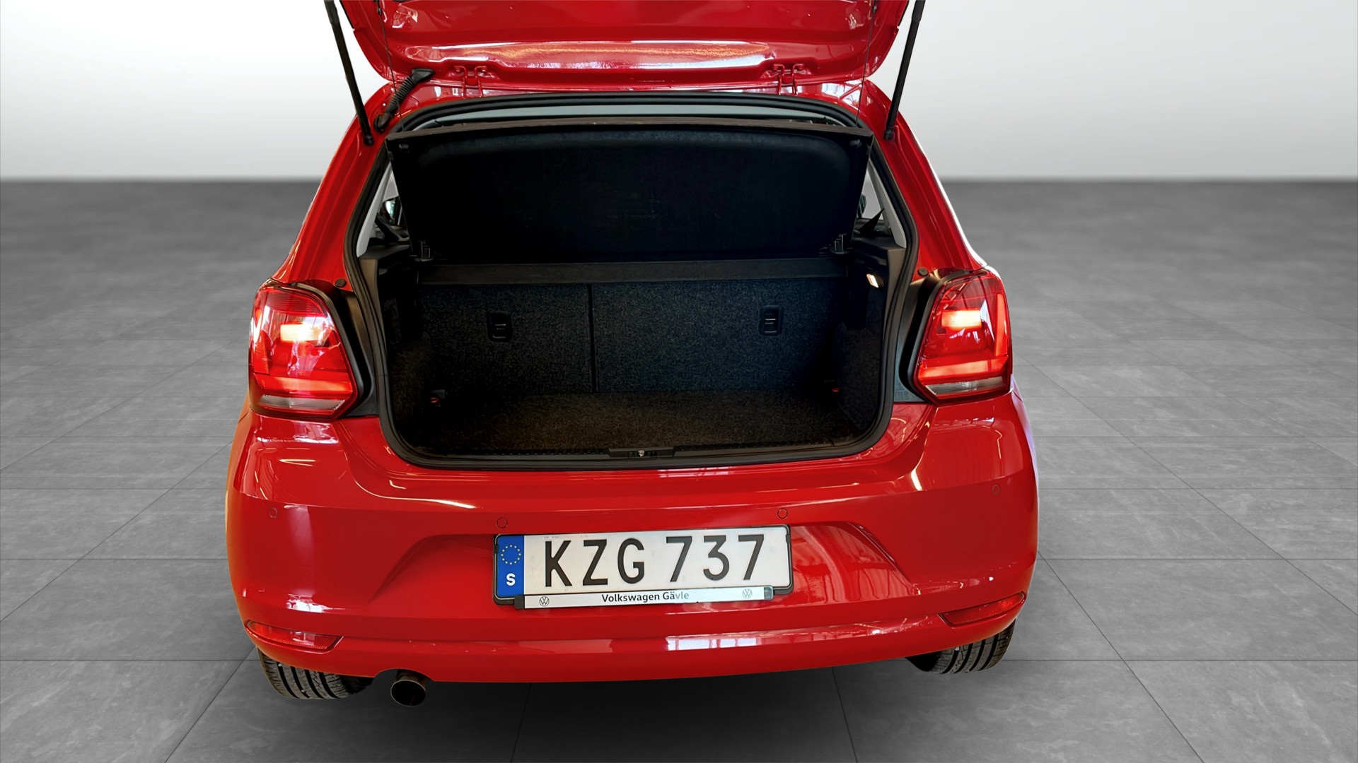 Volkswagen Polo KZG737