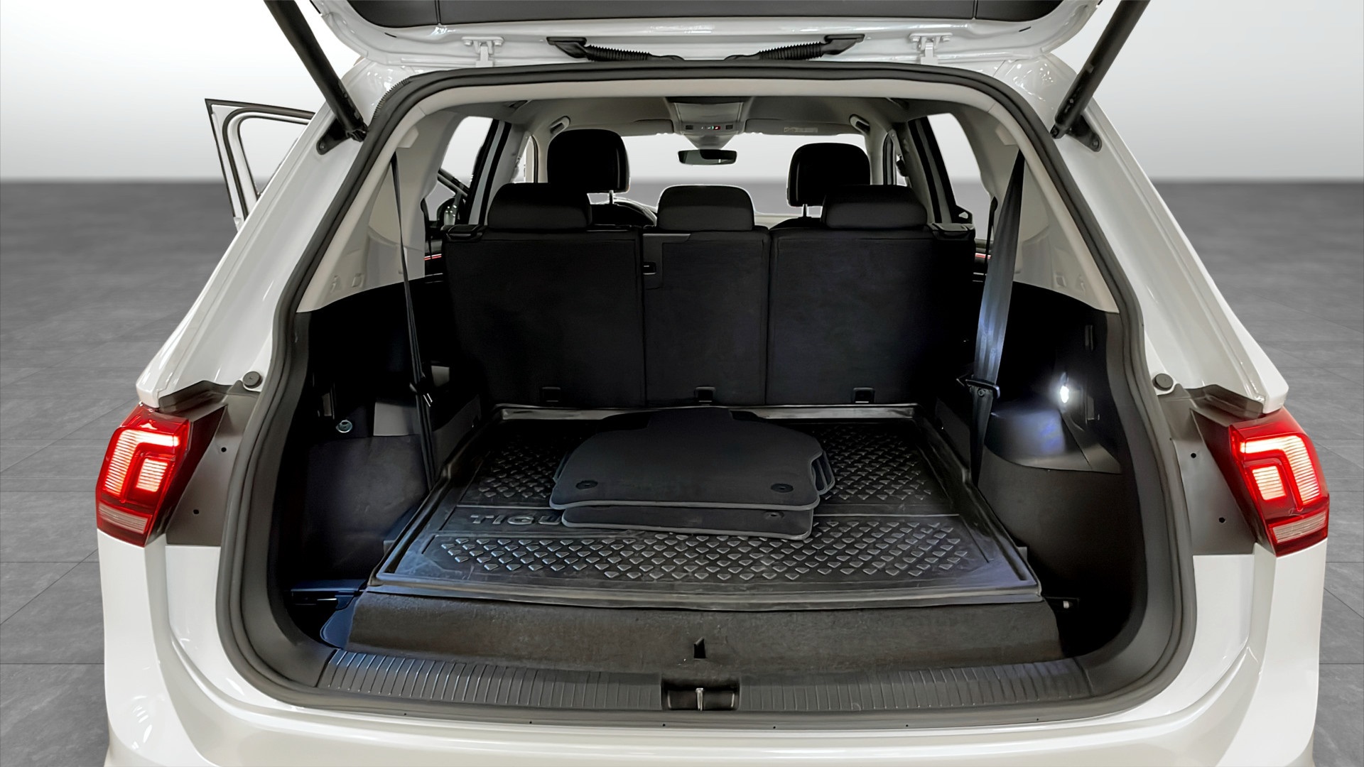 Volkswagen Tiguan Allspace LAE92K