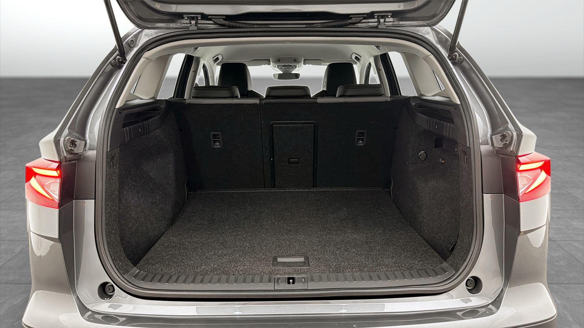 Skoda Enyaq LAJ04T