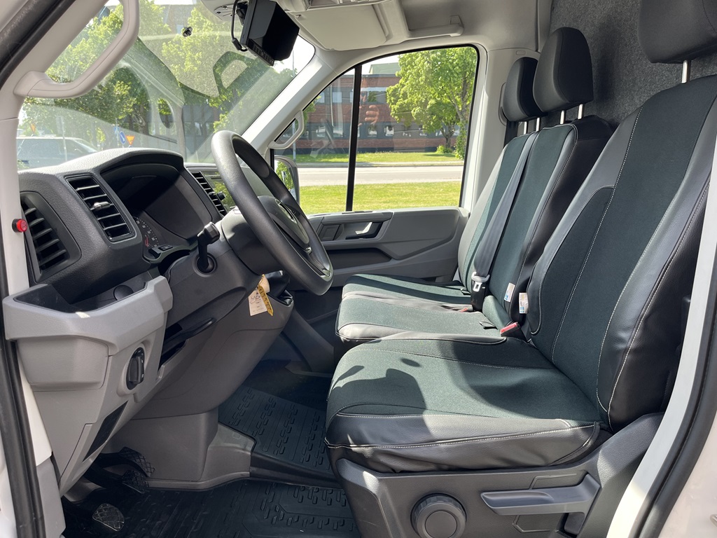 Volkswagen Crafter Enkelhytt lång hjulbas LAP11A