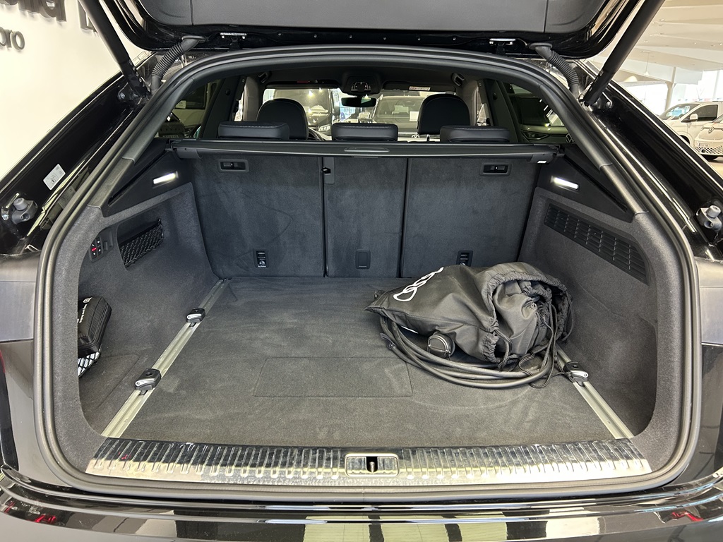 Audi Q8 LAS27Z
