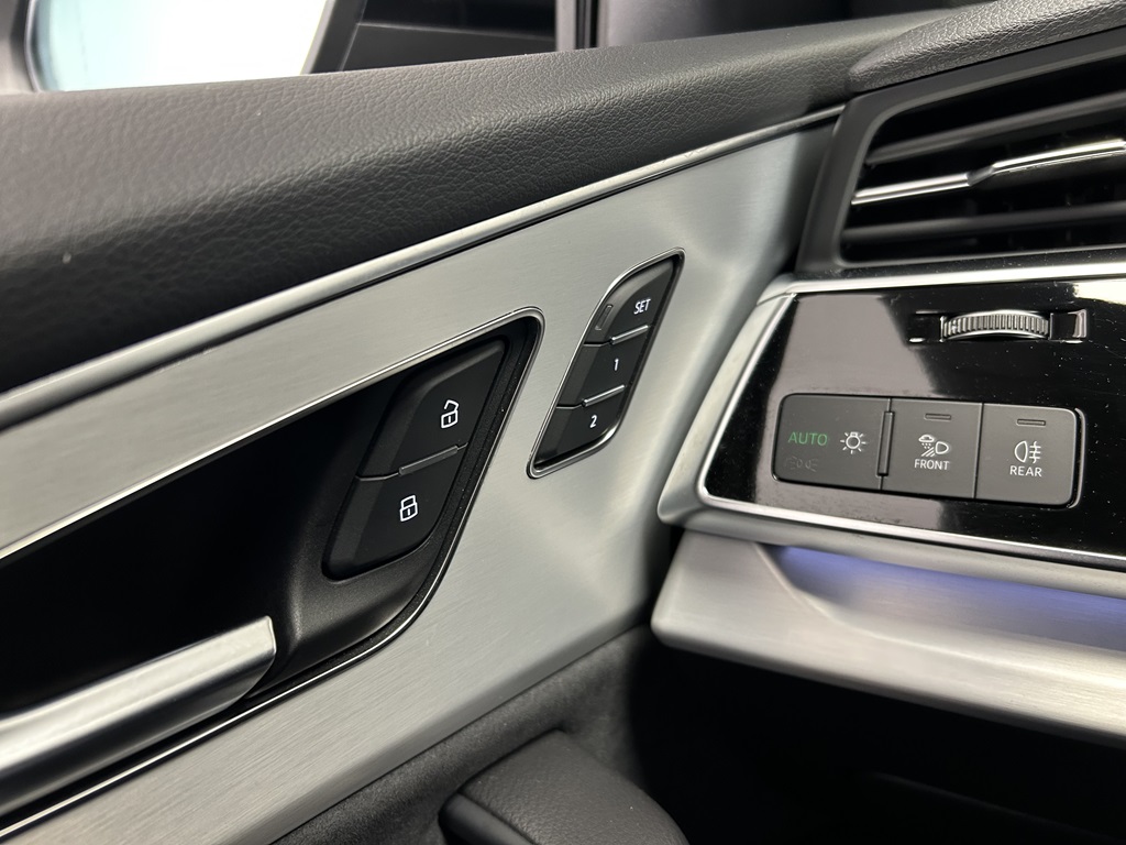 Audi Q8 LAS27Z