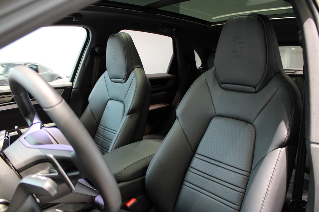 Porsche Cayenne LAU09B