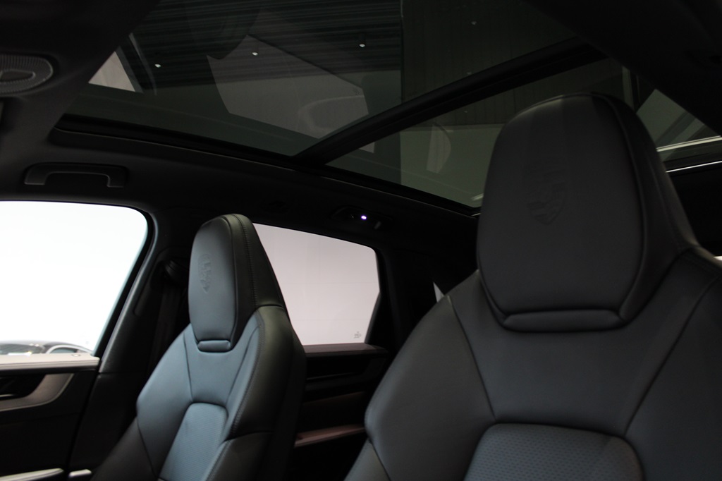 Porsche Cayenne LAU09B