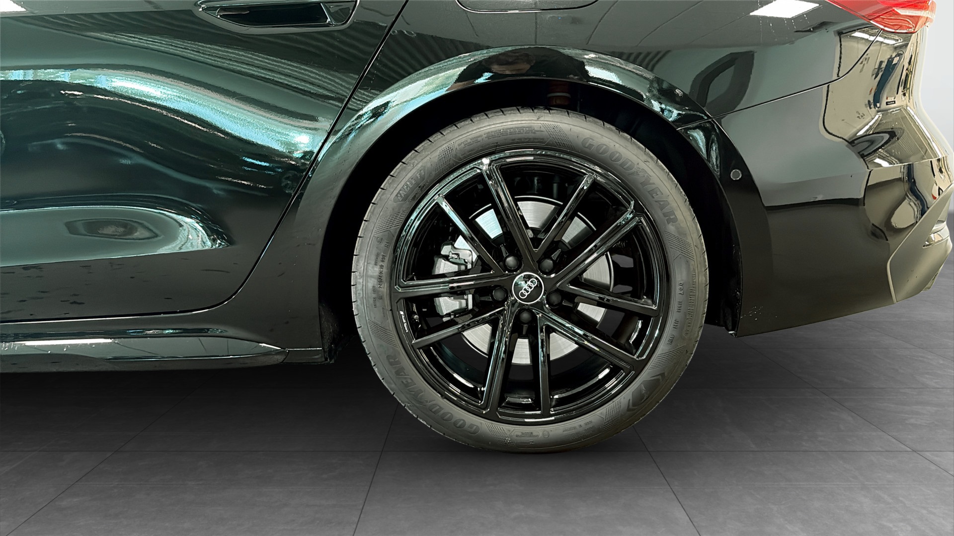 Audi A5 Avant LBD81U