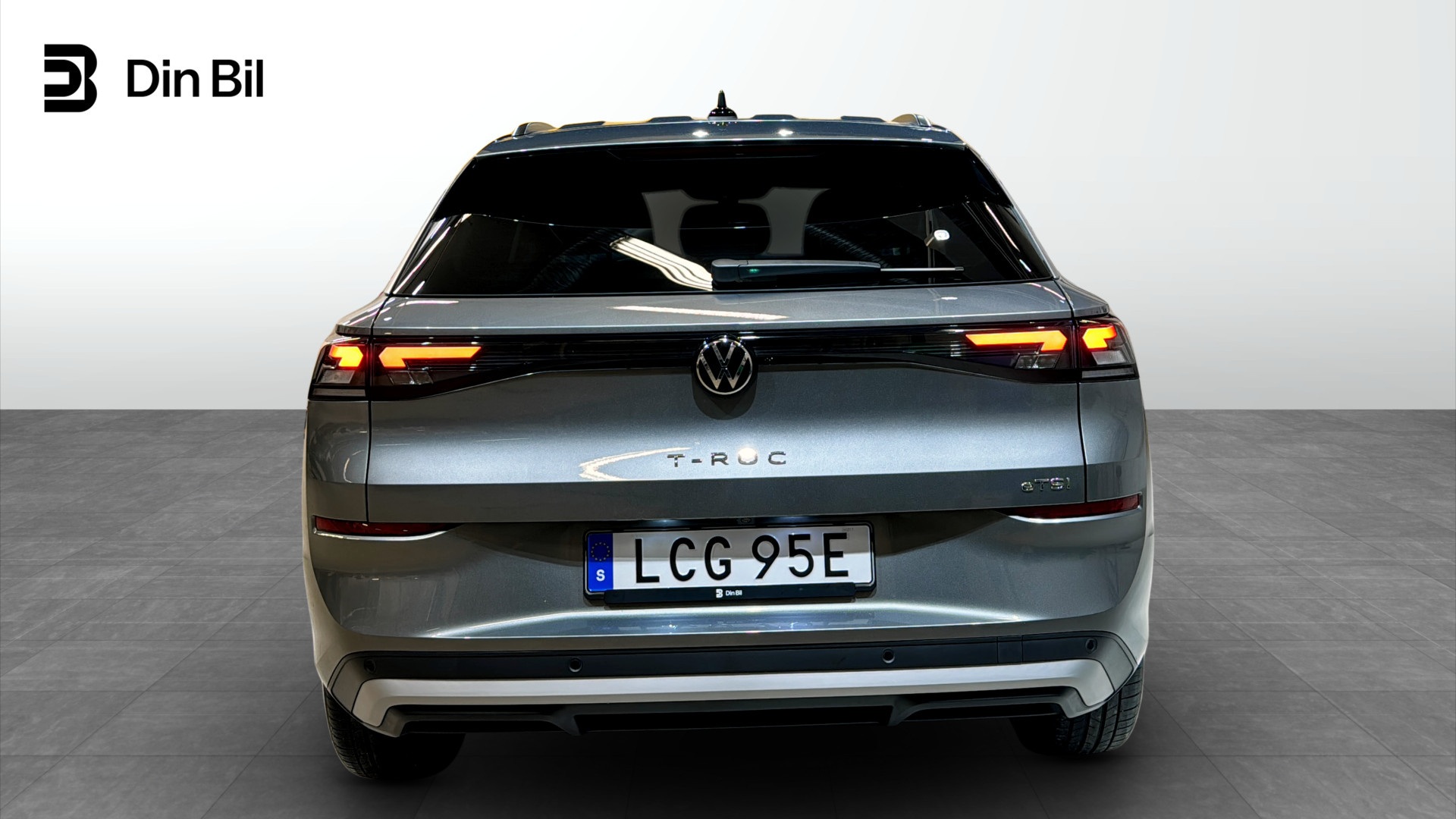Volkswagen T-Roc LCG95E