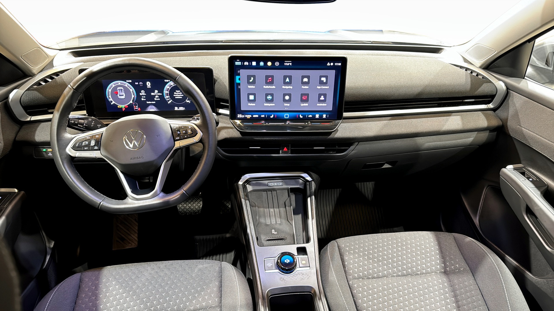 Volkswagen T-Roc LCG95E