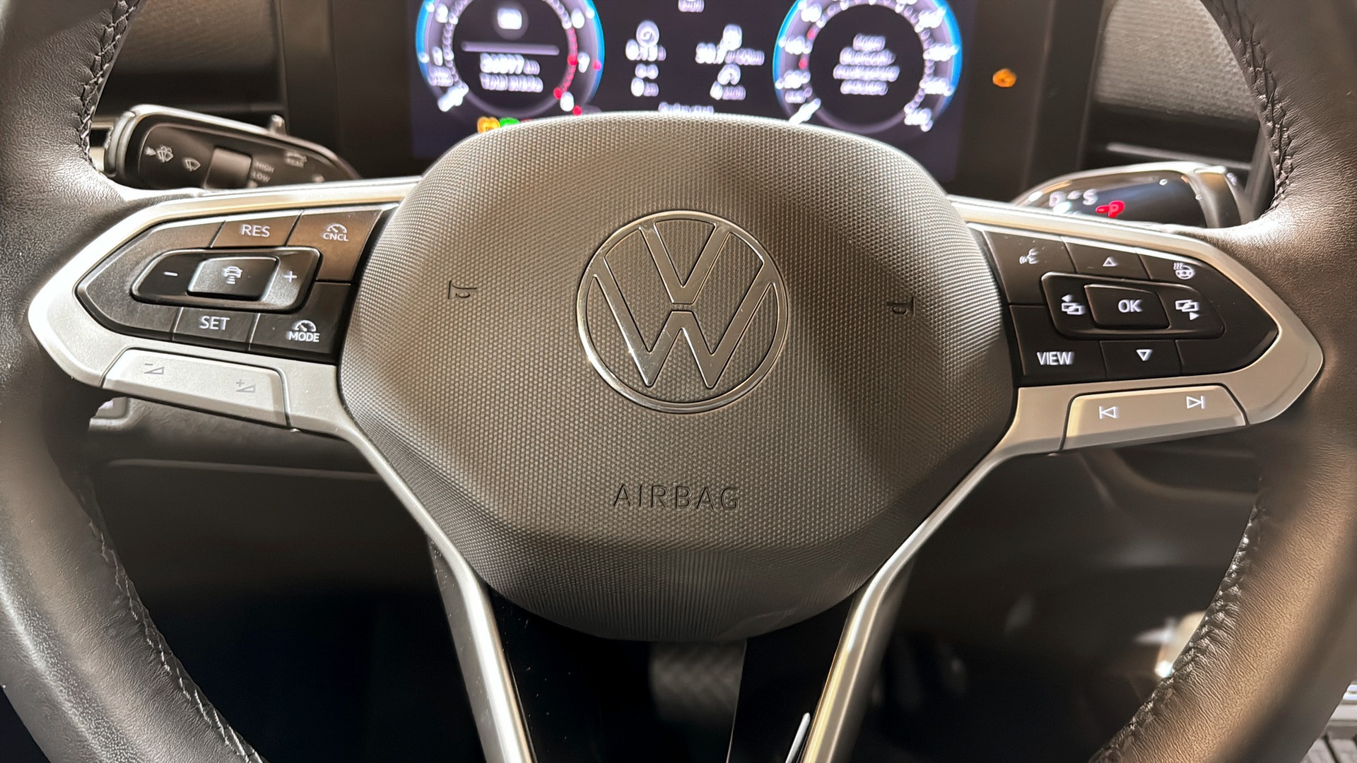 Volkswagen T-Roc LCG95E