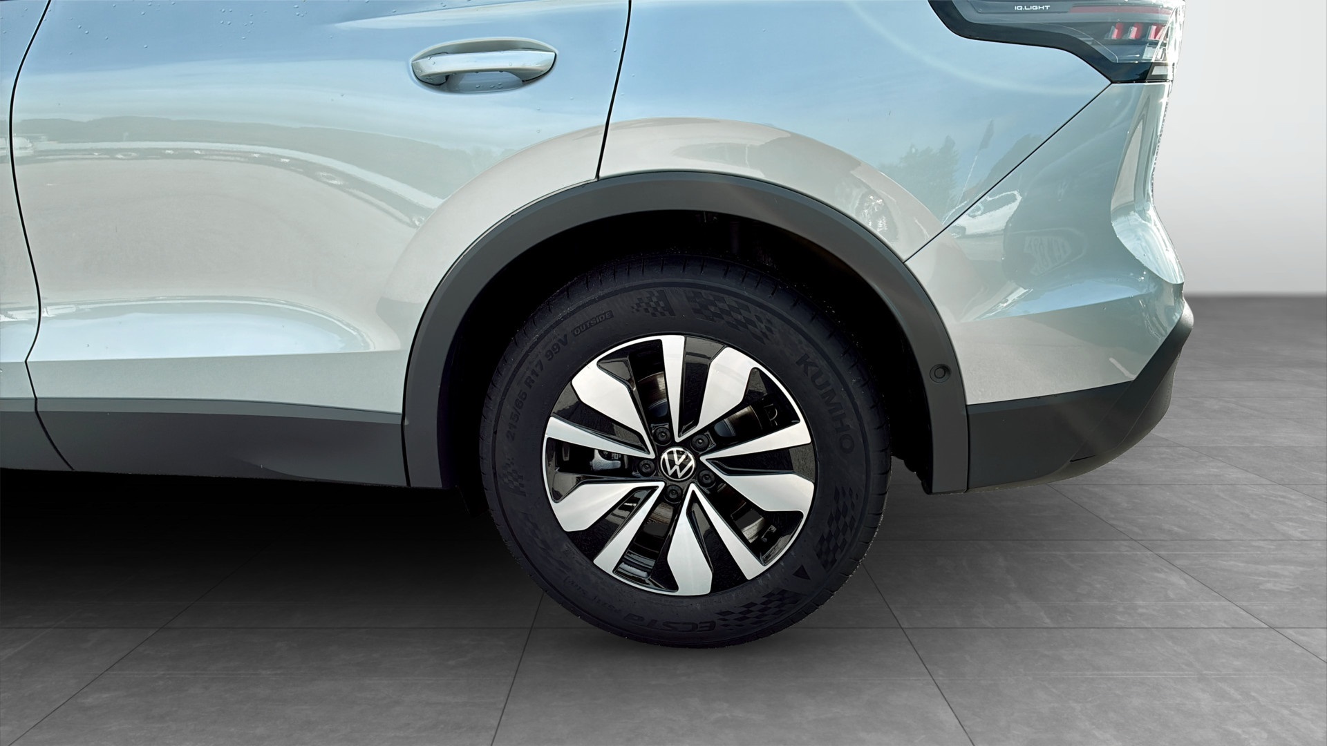 Volkswagen Tiguan LCG95T