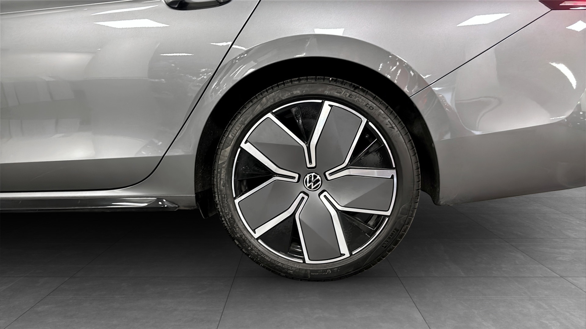 Volkswagen Passat LCH71R