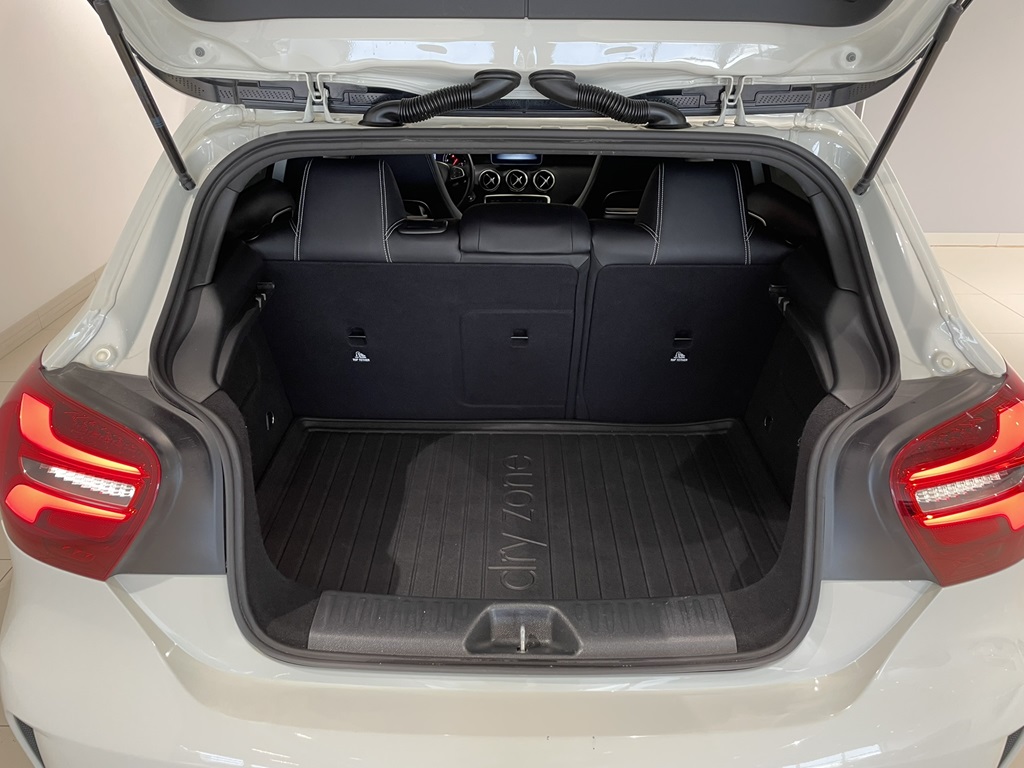 Mercedes A 200 LCO205