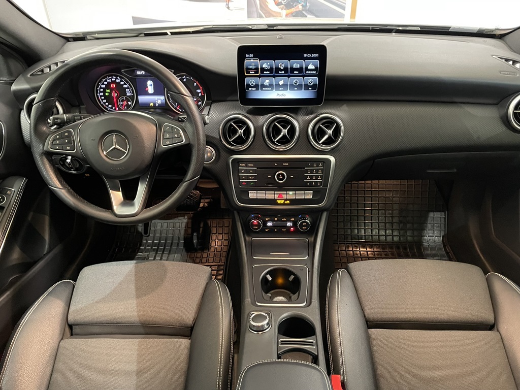 Mercedes A 200 LCO205