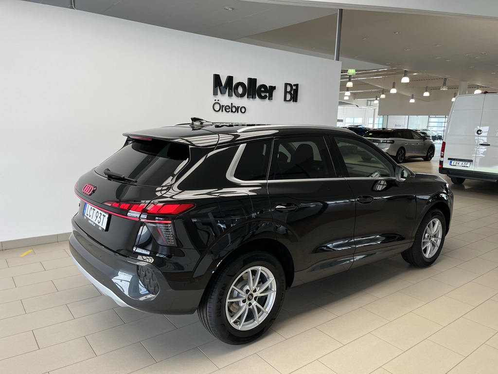 Audi Q3 Sportback LCT93T