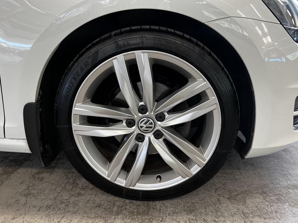 Volkswagen Golf LCW840