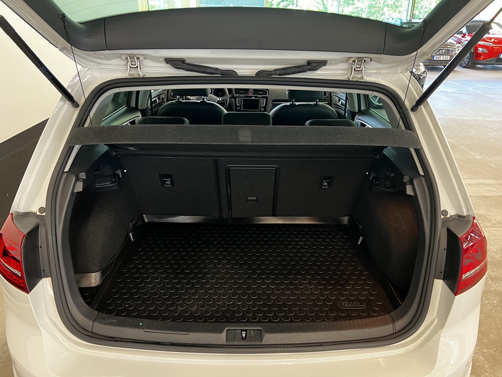 Volkswagen Golf LCW840