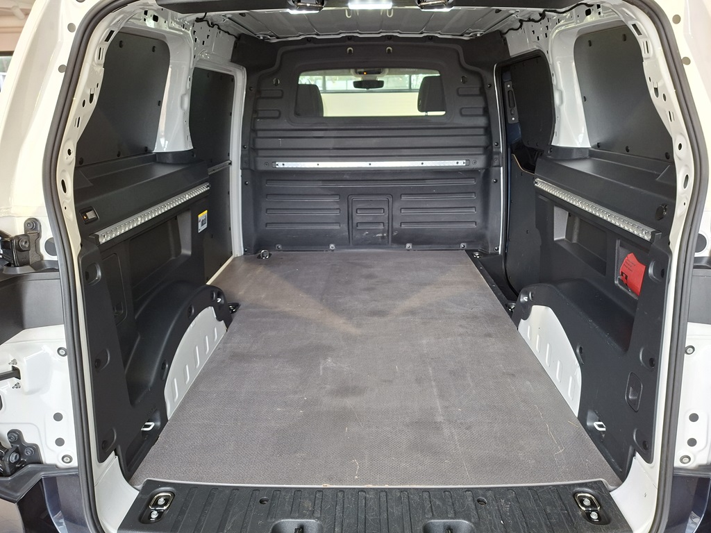 Volkswagen ID. Buzz Cargo LDE37N