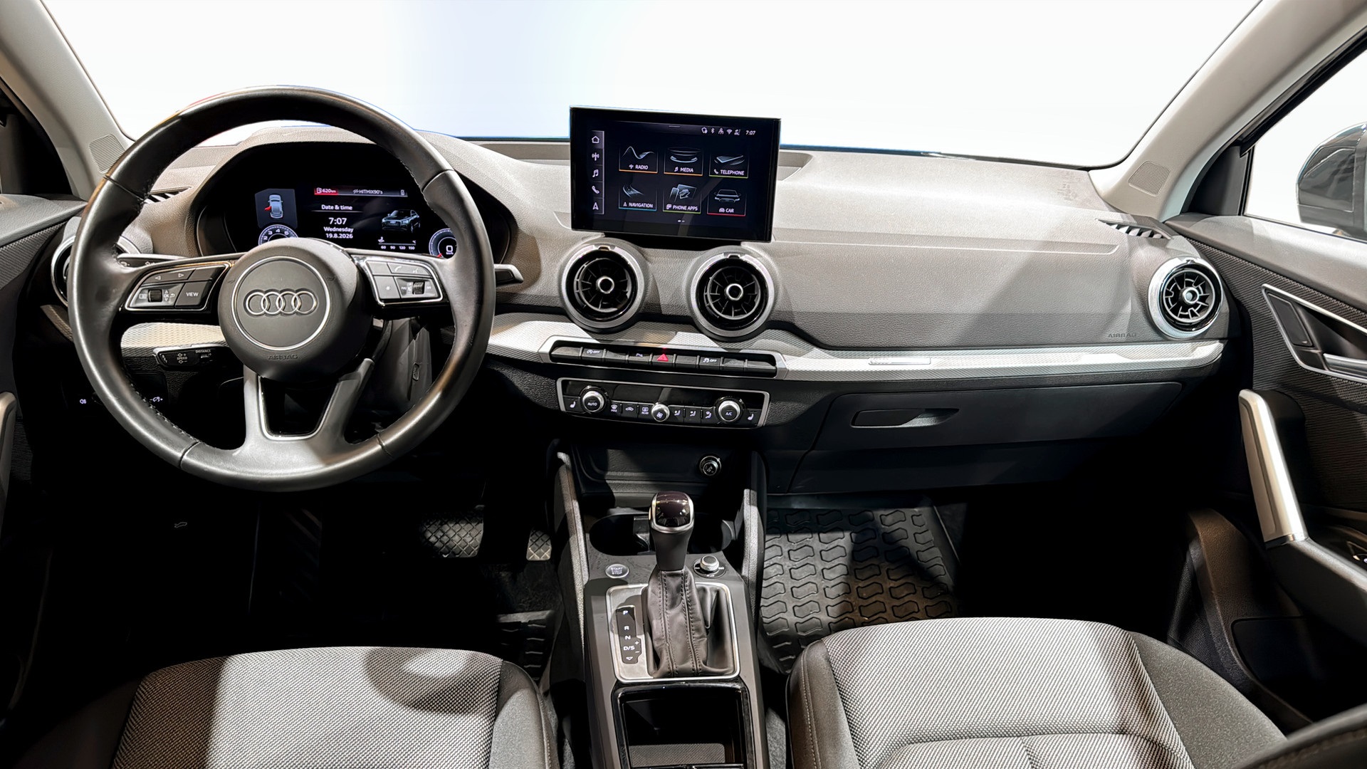 Audi Q2 LDF76K