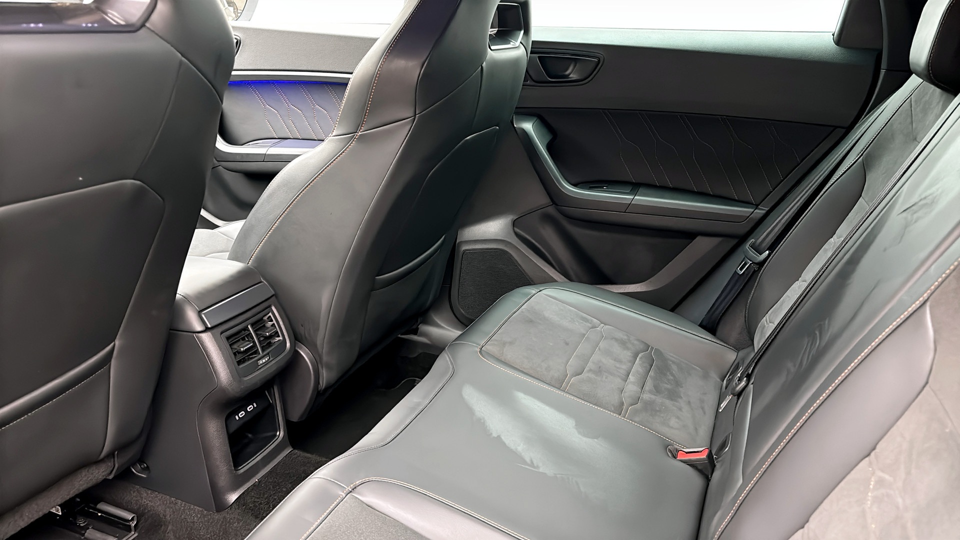 SEAT Cupra LDP61Y