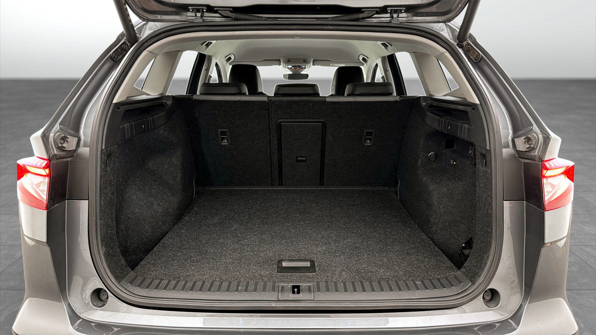 Skoda Enyaq LEH37E