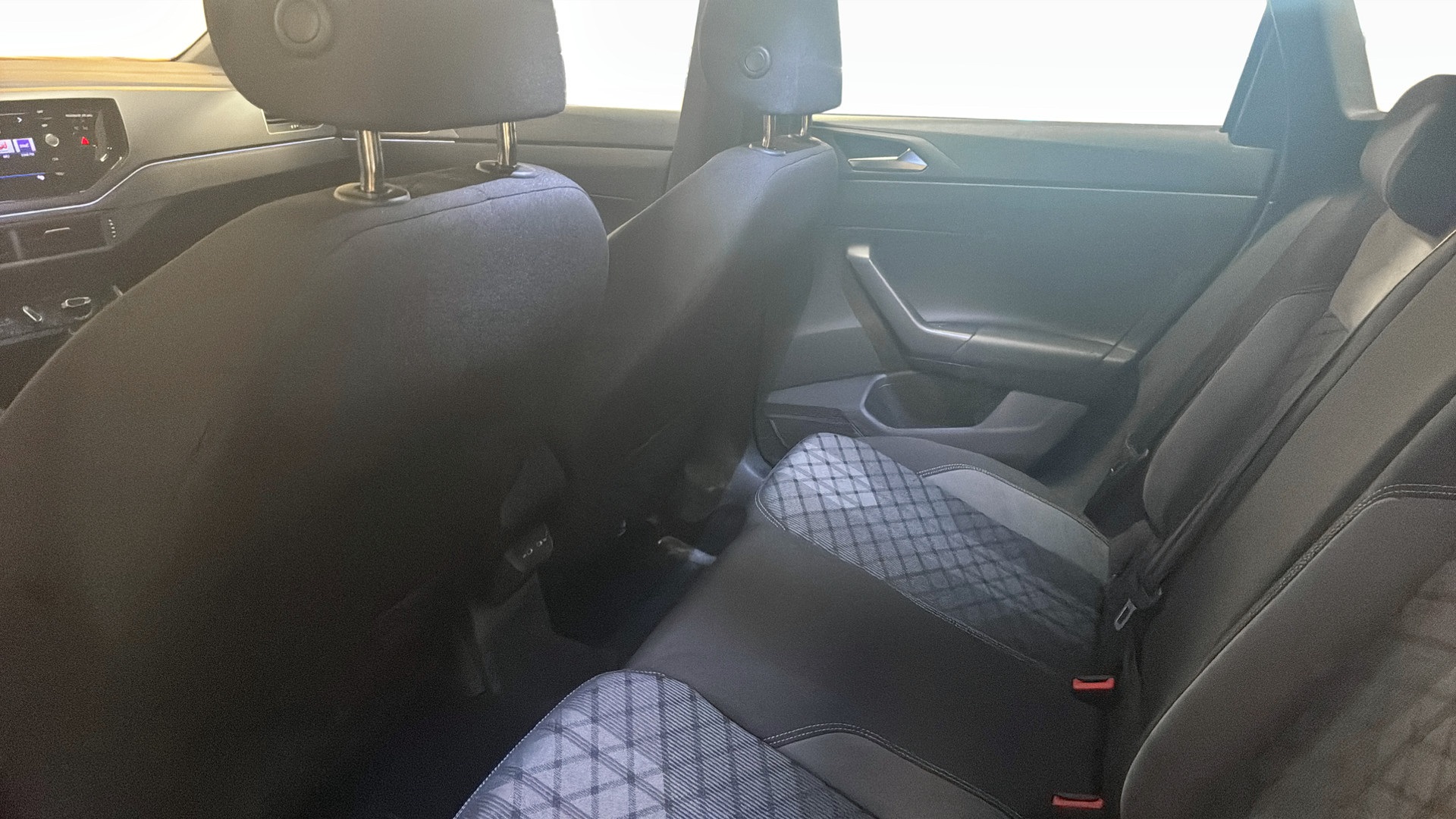 Volkswagen Taigo LEN37B