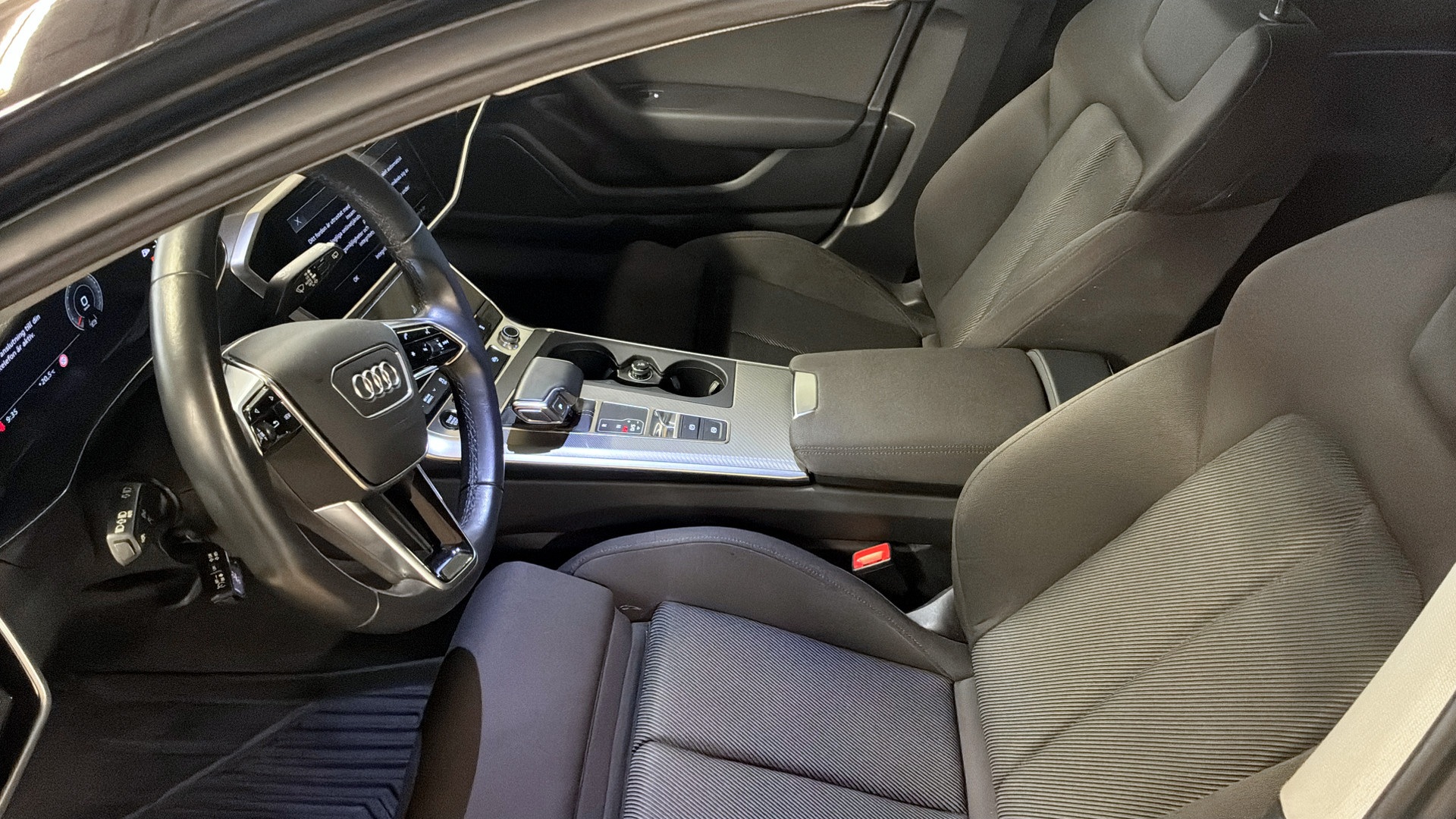 Audi A6L LFF62B