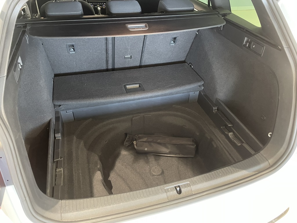 Volkswagen Golf Sportscombi LGK82E