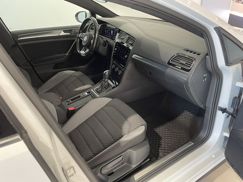 Volkswagen Golf Sportscombi LGK82E