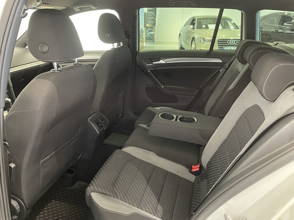 Volkswagen Golf Sportscombi LGK82E