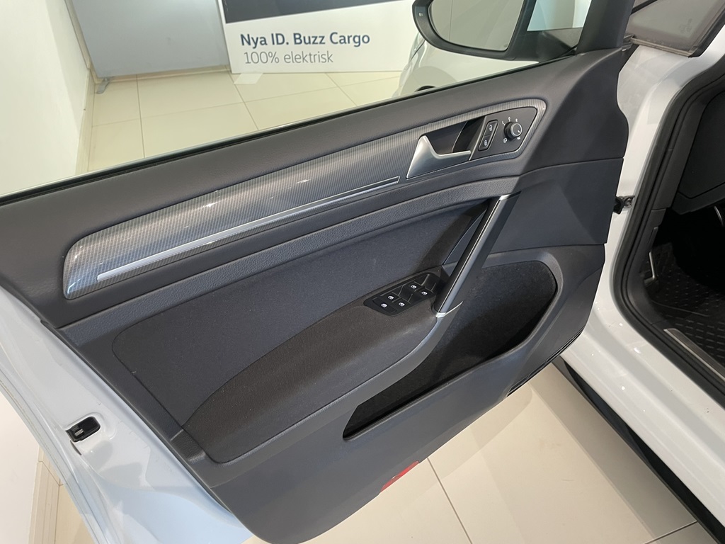 Volkswagen Golf Sportscombi LGK82E
