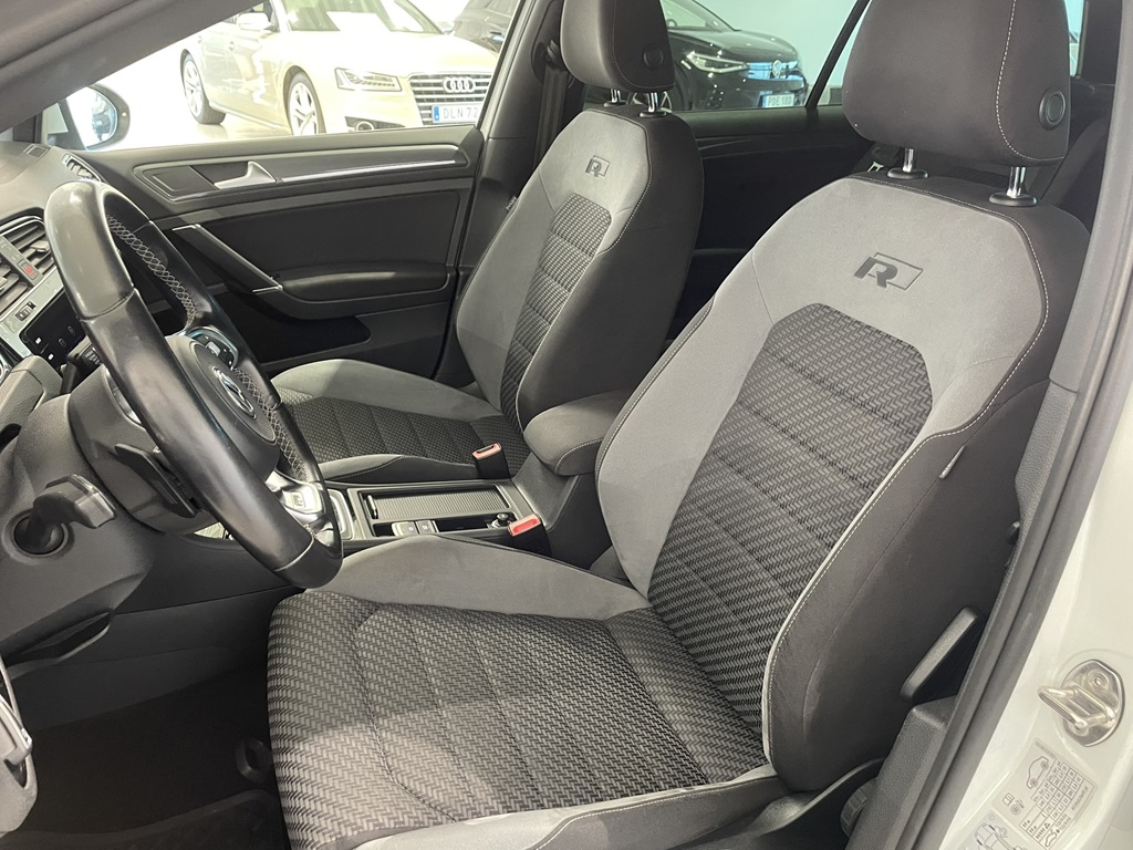Volkswagen Golf Sportscombi LGK82E