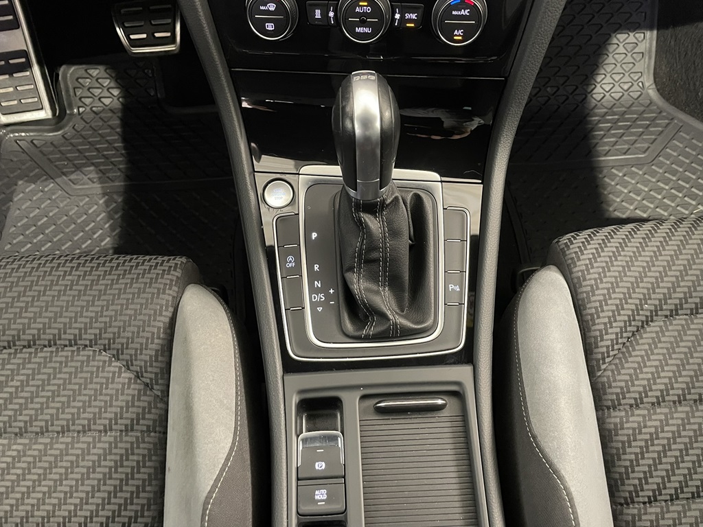 Volkswagen Golf Sportscombi LGK82E