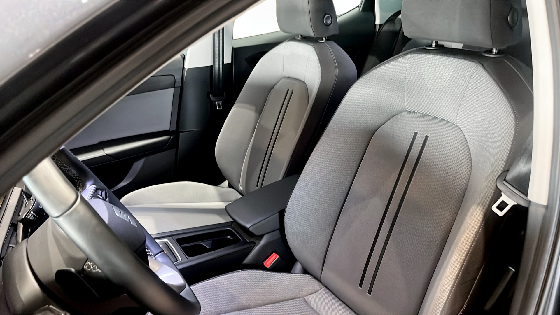 SEAT Leon LGW026