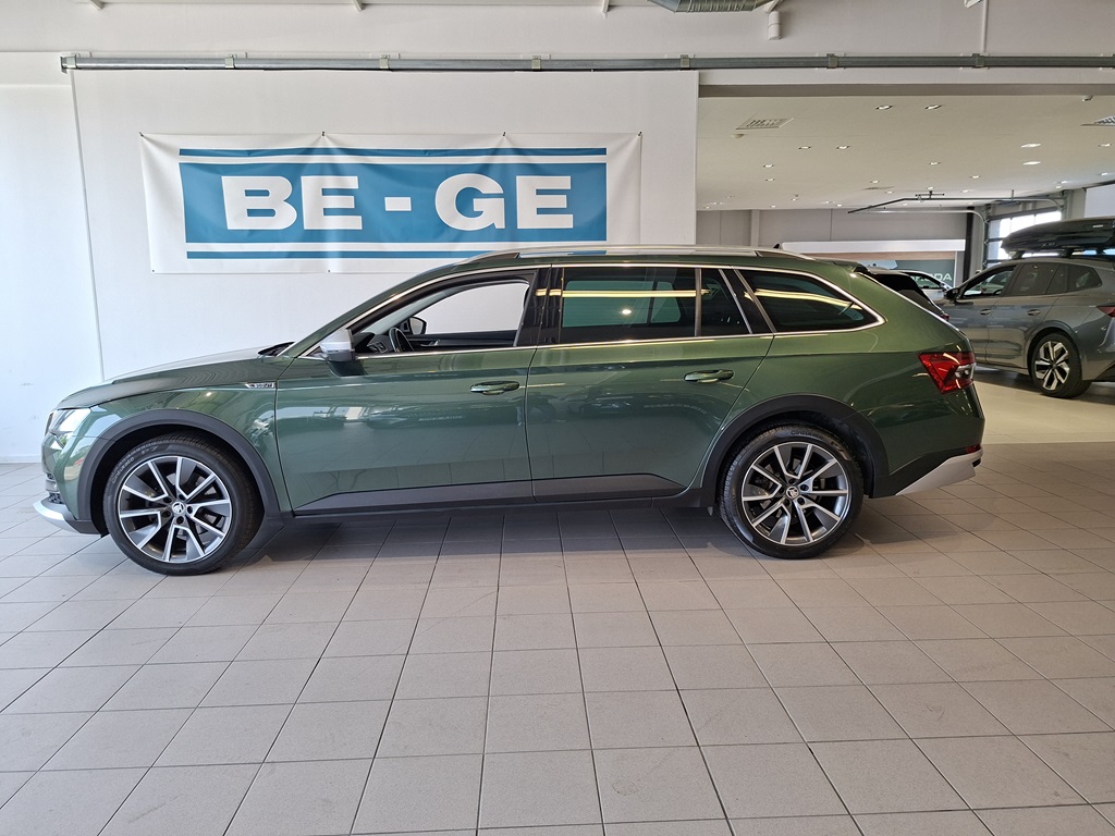 Skoda Superb Combi LHB31D
