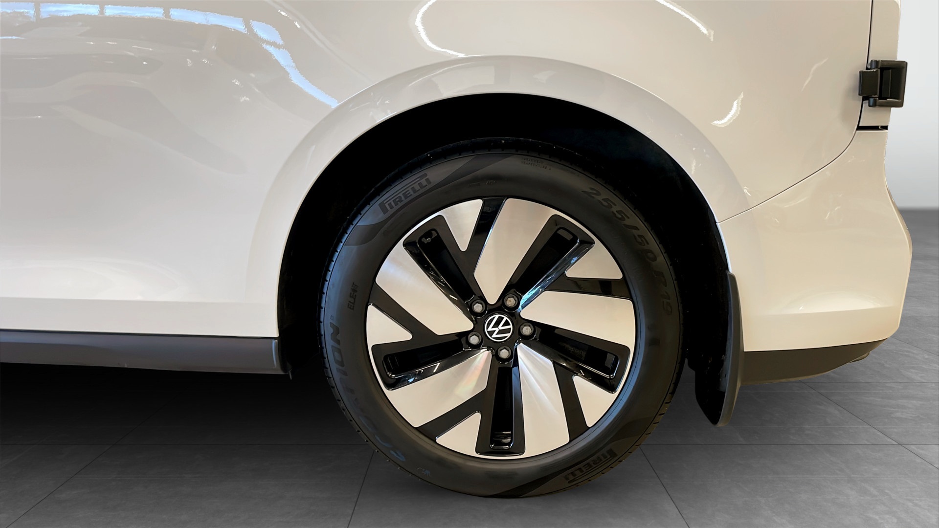 Volkswagen ID. Buzz Cargo LHL12B