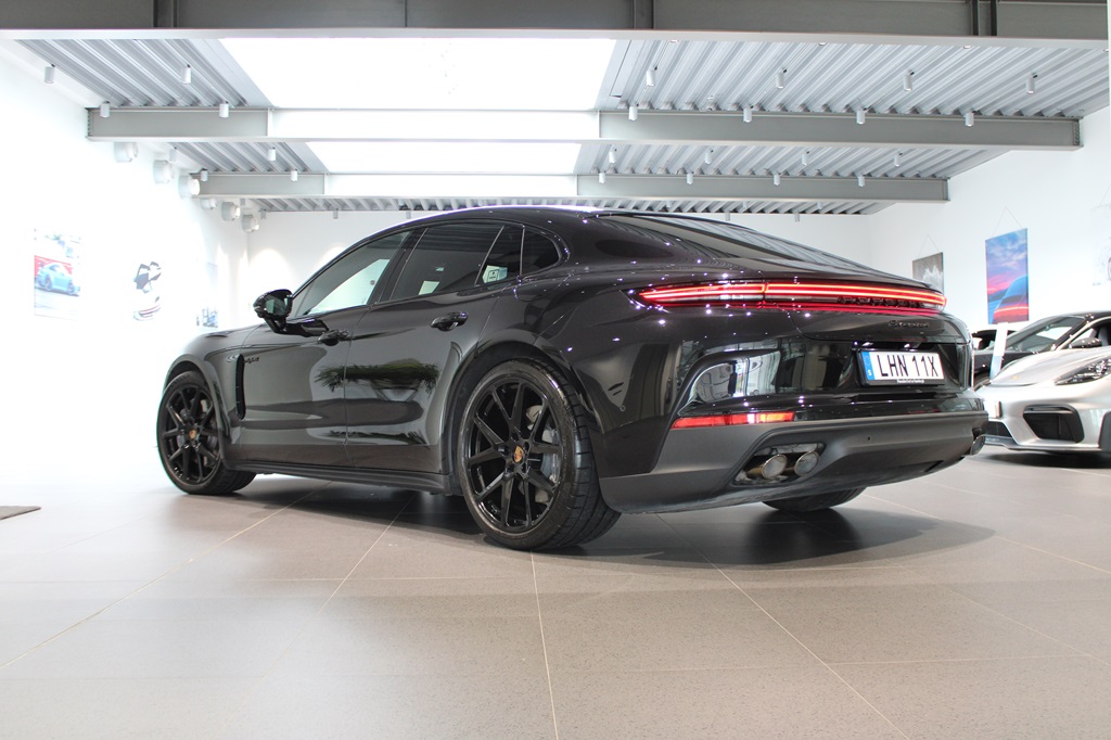 Porsche Panamera LHN11X