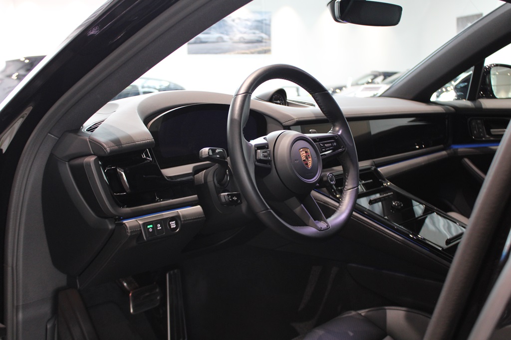 Porsche Panamera LHN11X