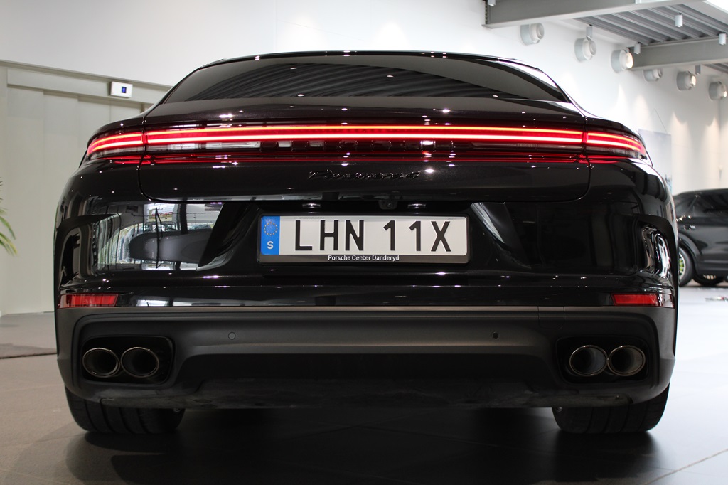 Porsche Panamera LHN11X