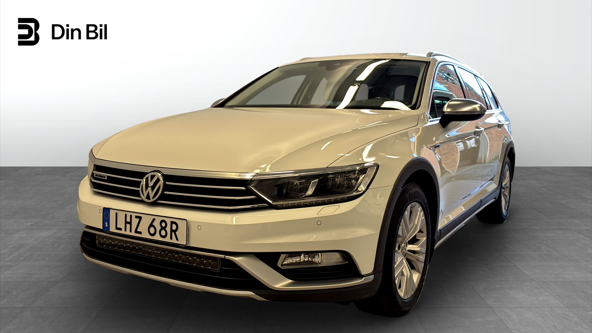 Volkswagen Passat LHZ68R