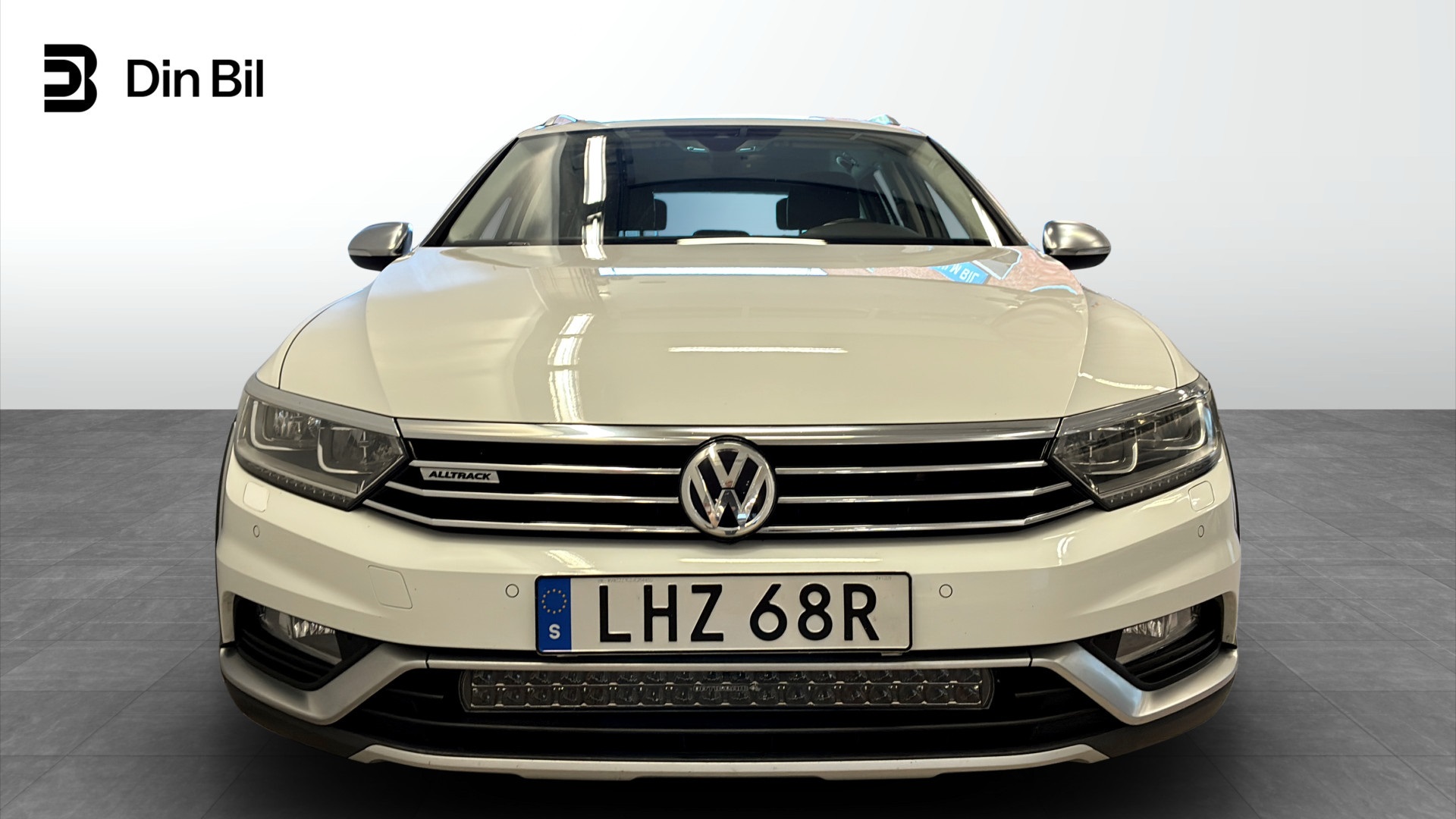 Volkswagen Passat LHZ68R