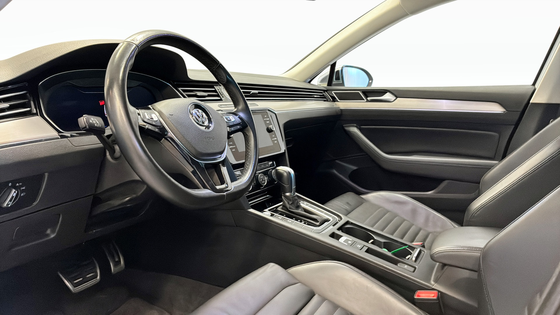 Volkswagen Passat LHZ68R