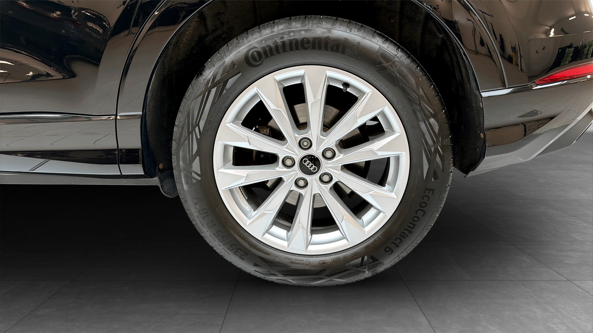 Audi Q3 LJA36P