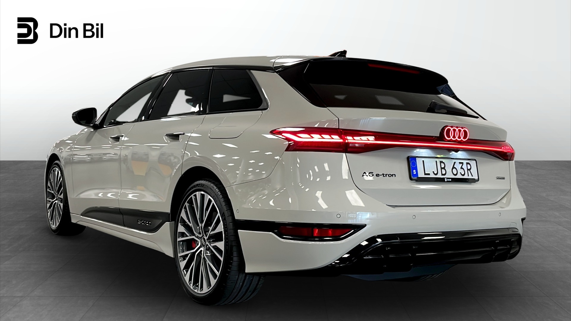Audi A6 Avant e-tron LJB63R