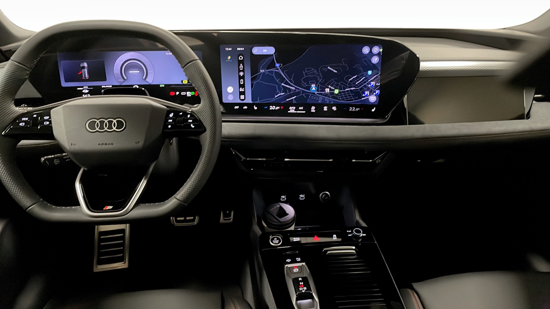 Audi A6 Avant e-tron LJB63R