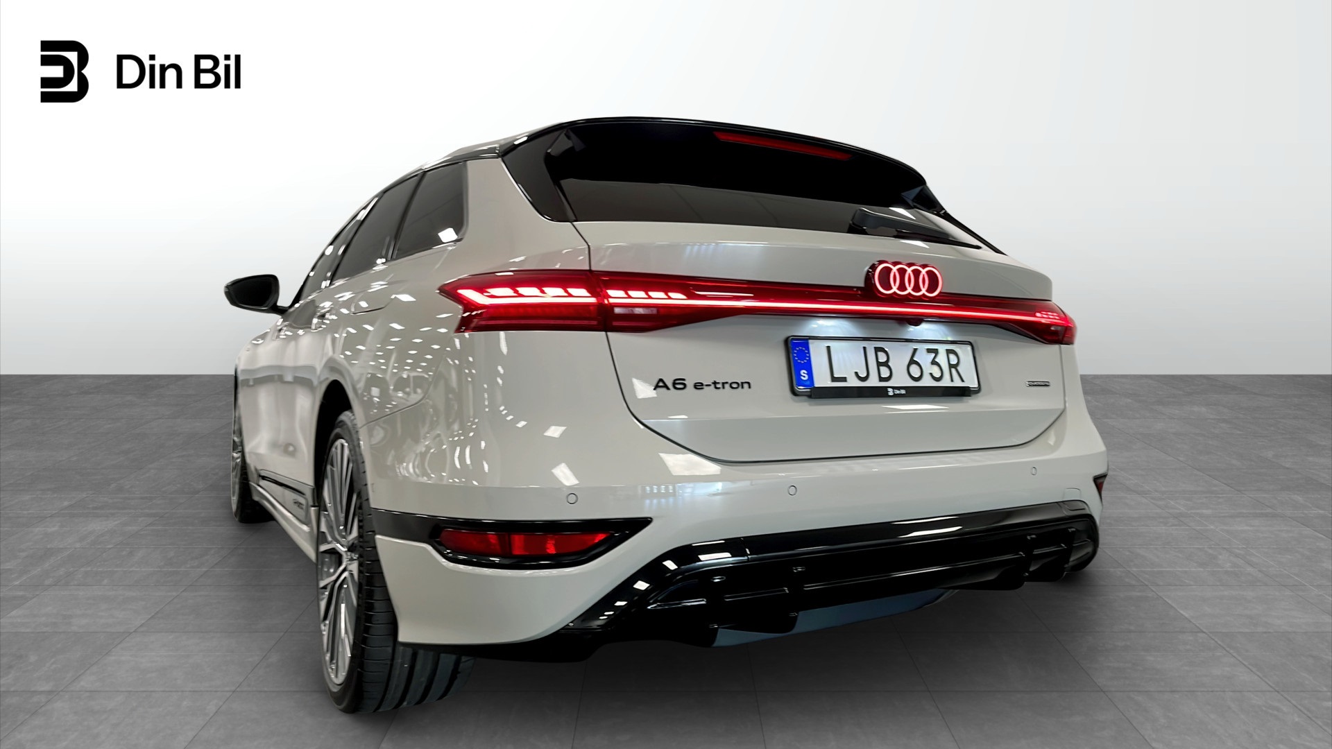Audi A6 Avant e-tron LJB63R