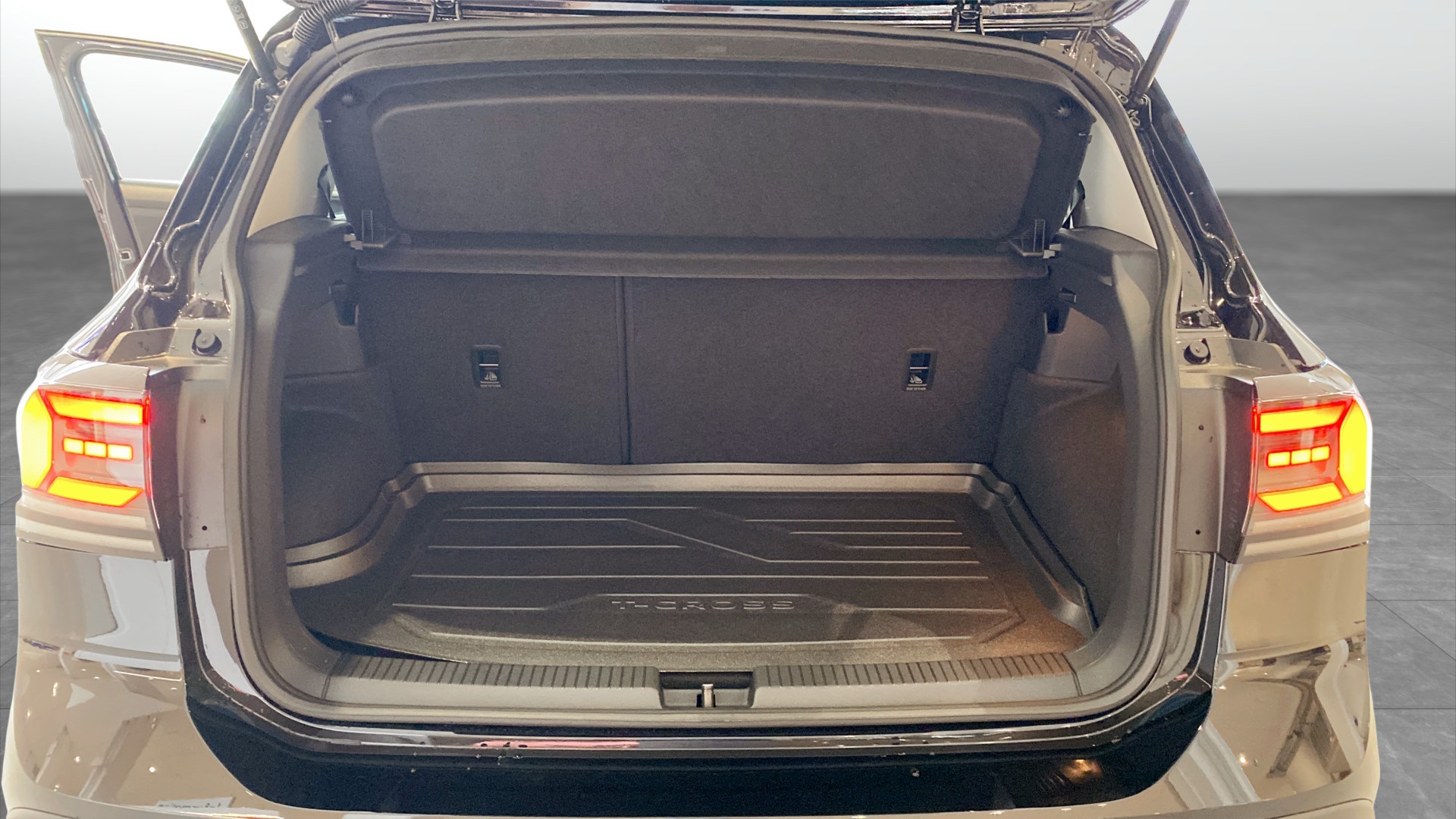 Volkswagen T-Cross LJG12K