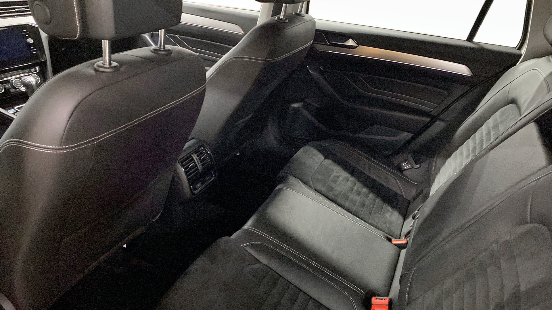 Volkswagen Passat Sportscombi LKG09N